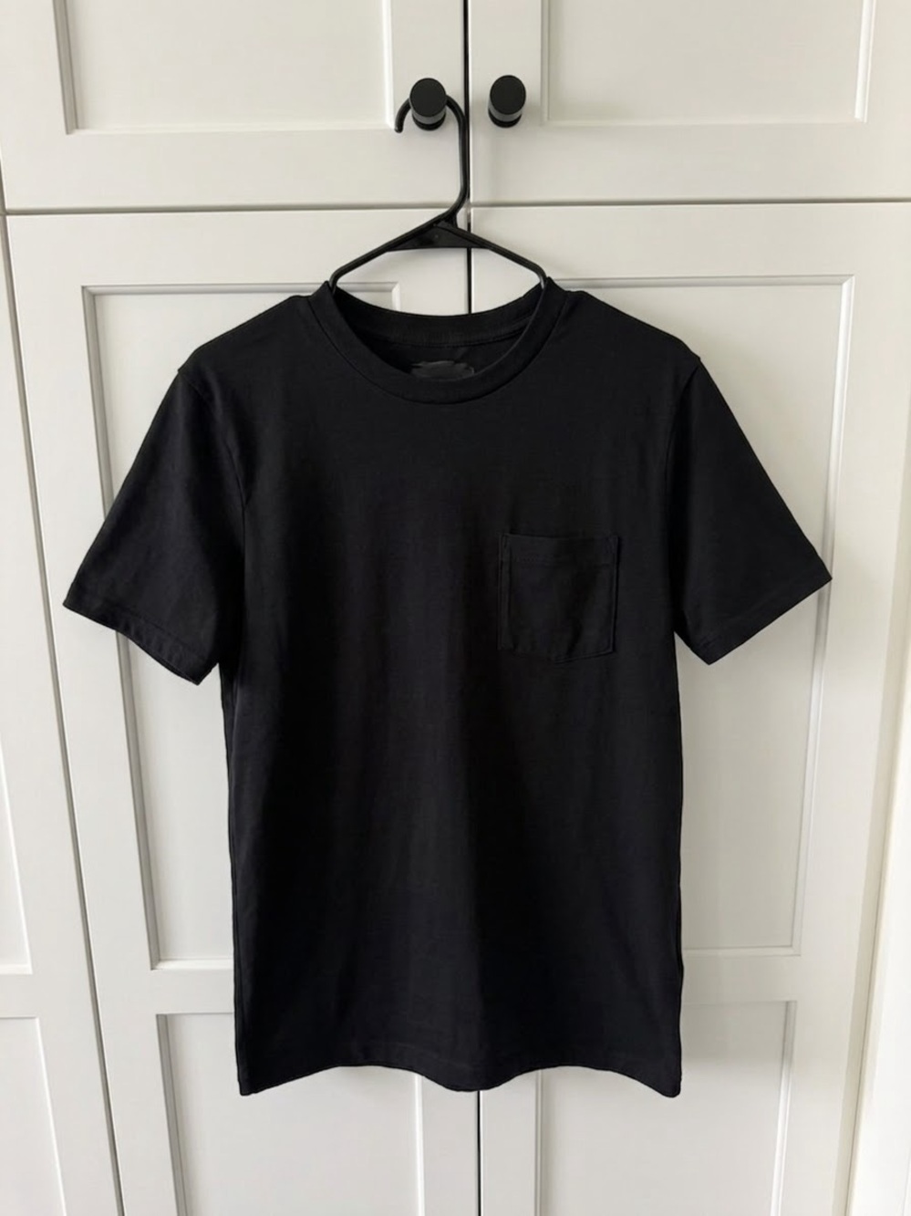 GAP Men's Black Short Sleeve Pocket Tee